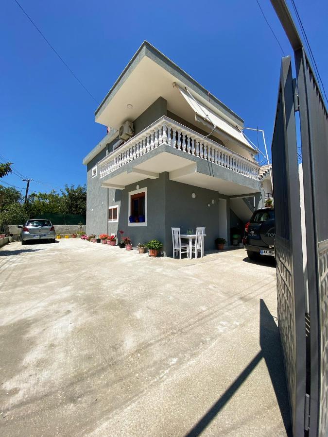 Sunny Guest House Vlorë Exterior foto